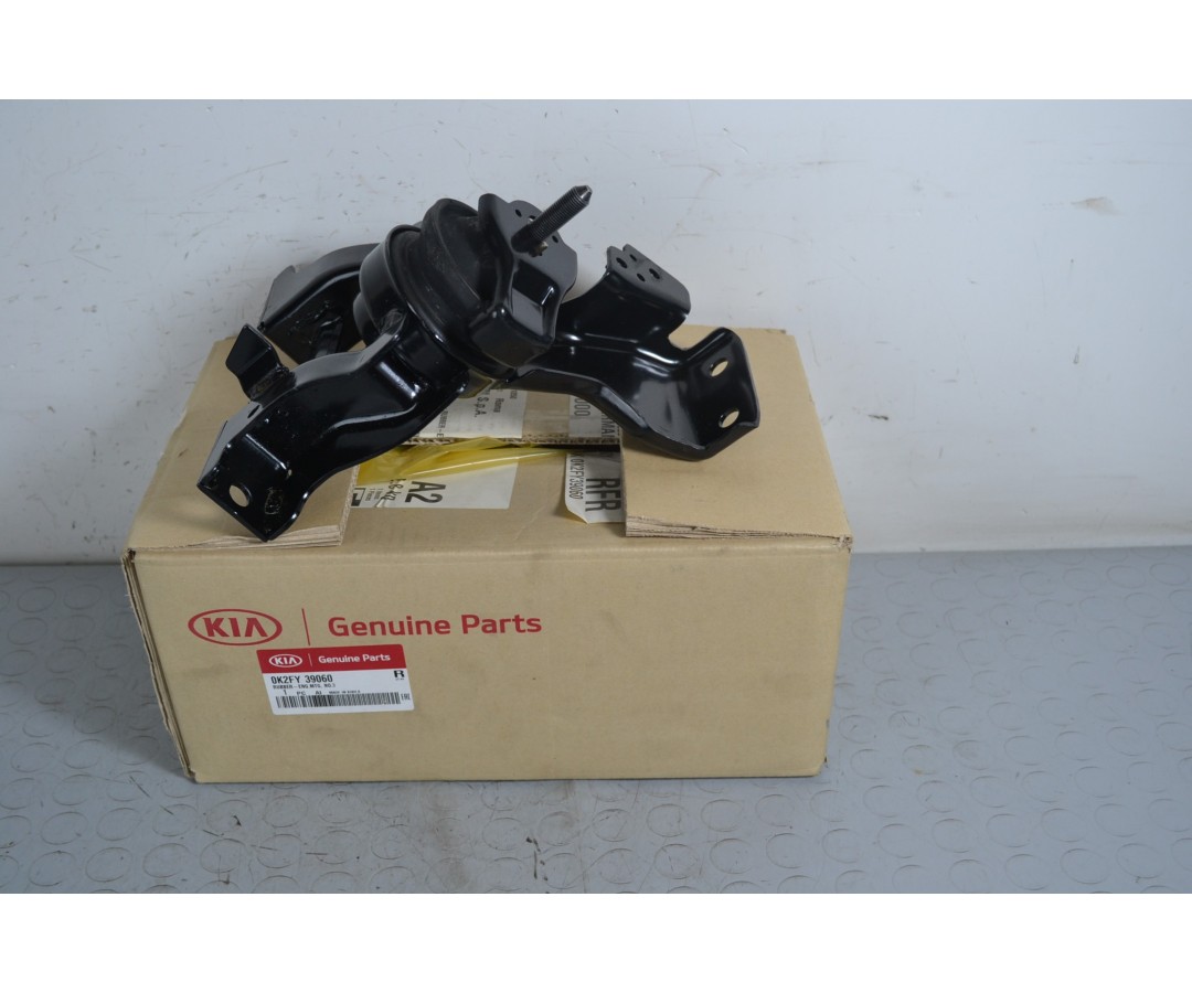 Supporto Motore Kia Carens dal 1999 al 2002 Cod 0k2fy39060  1646308606385