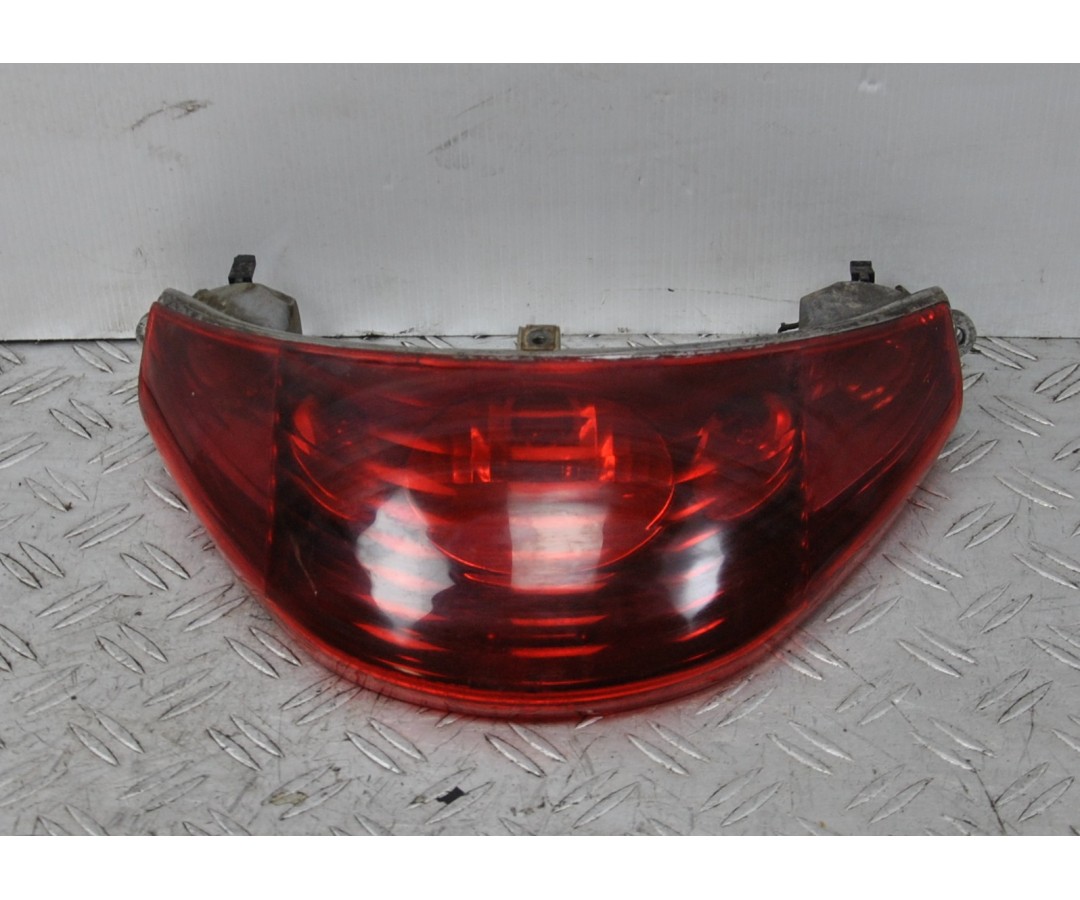 Fanale Stop Posteriore Piaggio Beverly 500 dal 2002 al 2006 1646391028293 Fanale Stop Posteriore Piaggio Beverly 500 dal 2002 al 2006 1646391028293