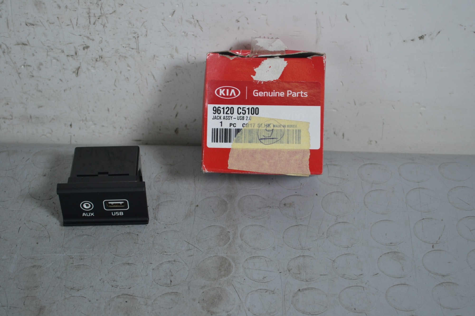 Ingresso USB + AUX Kia Sportage UM dal 2014 al 2020 Cod 96120c5100  1646404260740