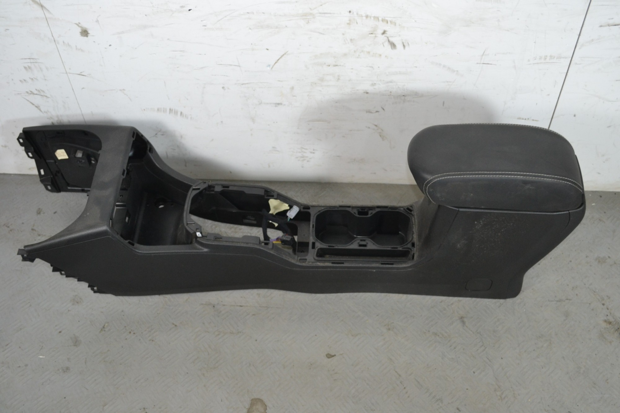 Tunnel centrale completo di bracciolo Jeep Renegade Dal 2014 in poi  1646822503740