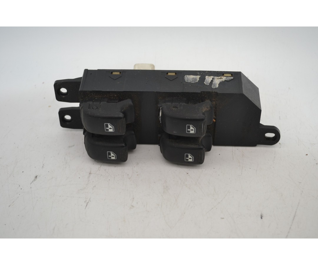 Pulsantiera alzacristalli anteriore SX Hyundai Santa Fe Dal 2000 al 2006 Cod 93570-26000  1646907532184