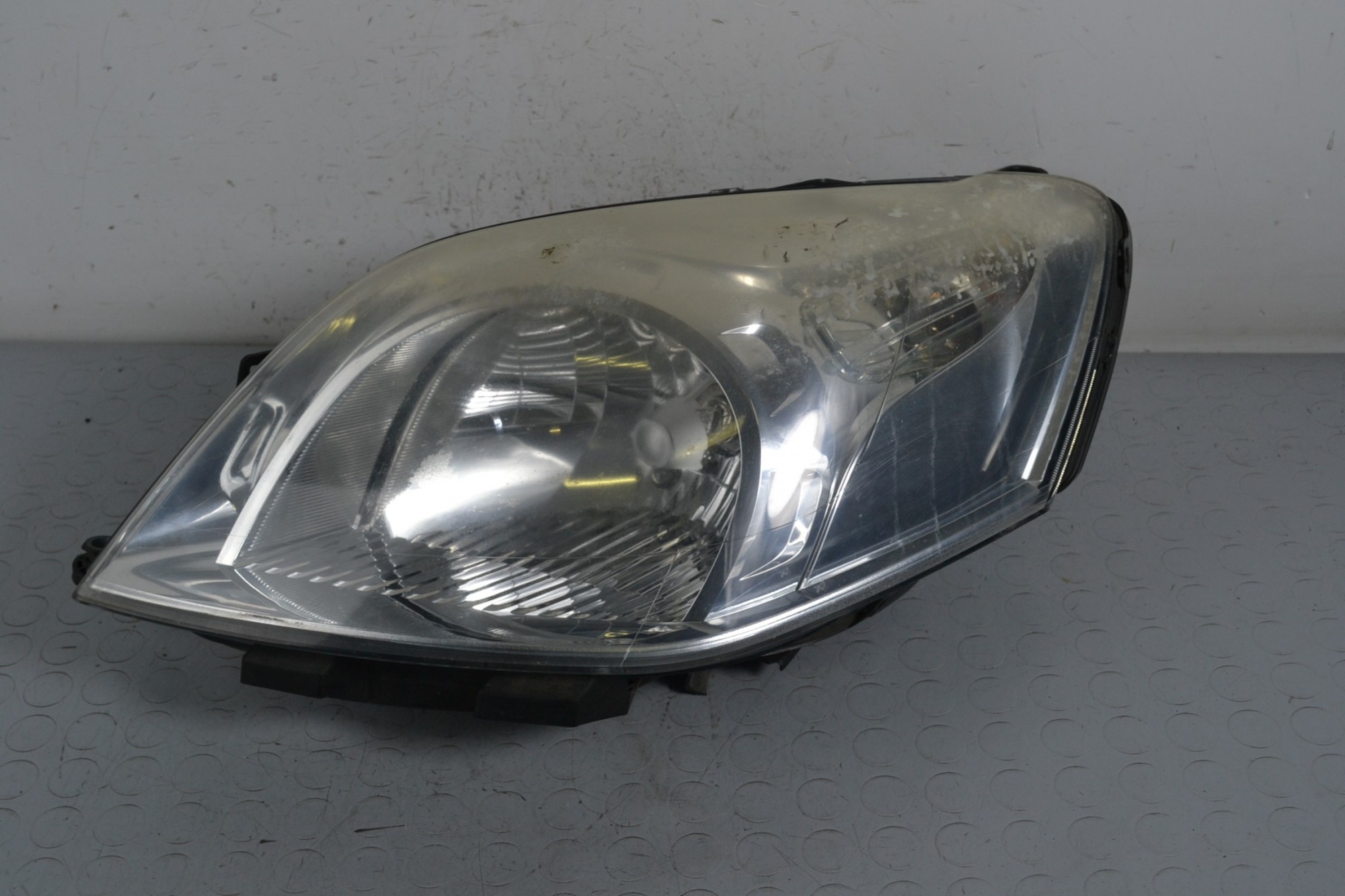 Faro Anteriore SX Fiat Fiorino dal 2007 in poi Cod 45570999  1646985528208