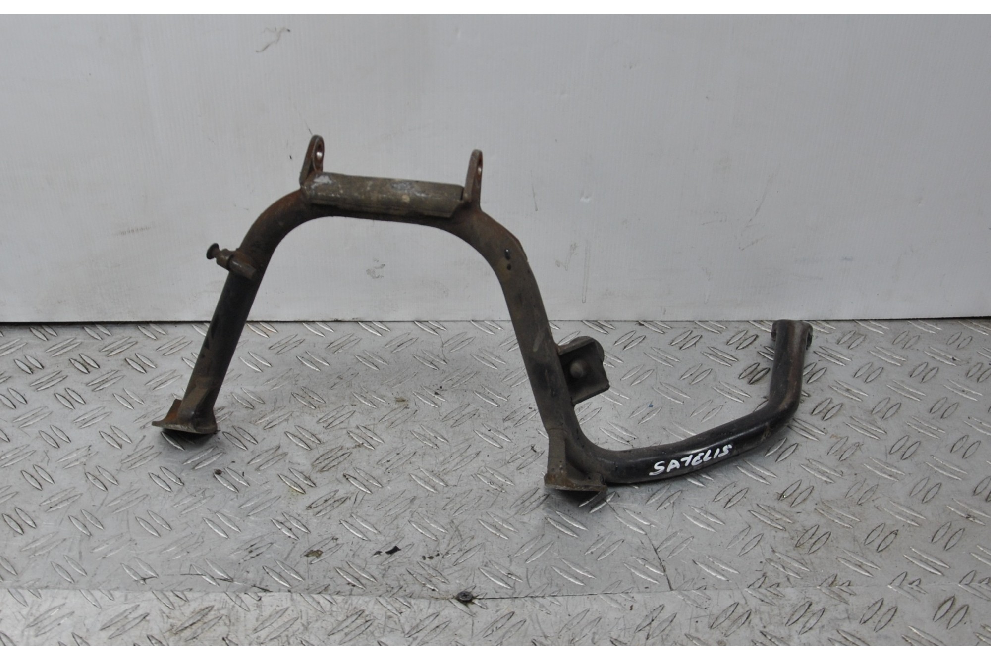 Cavalletto Centrale Peugeot Satelis 250 dal 2006 al 2012  1647265162396