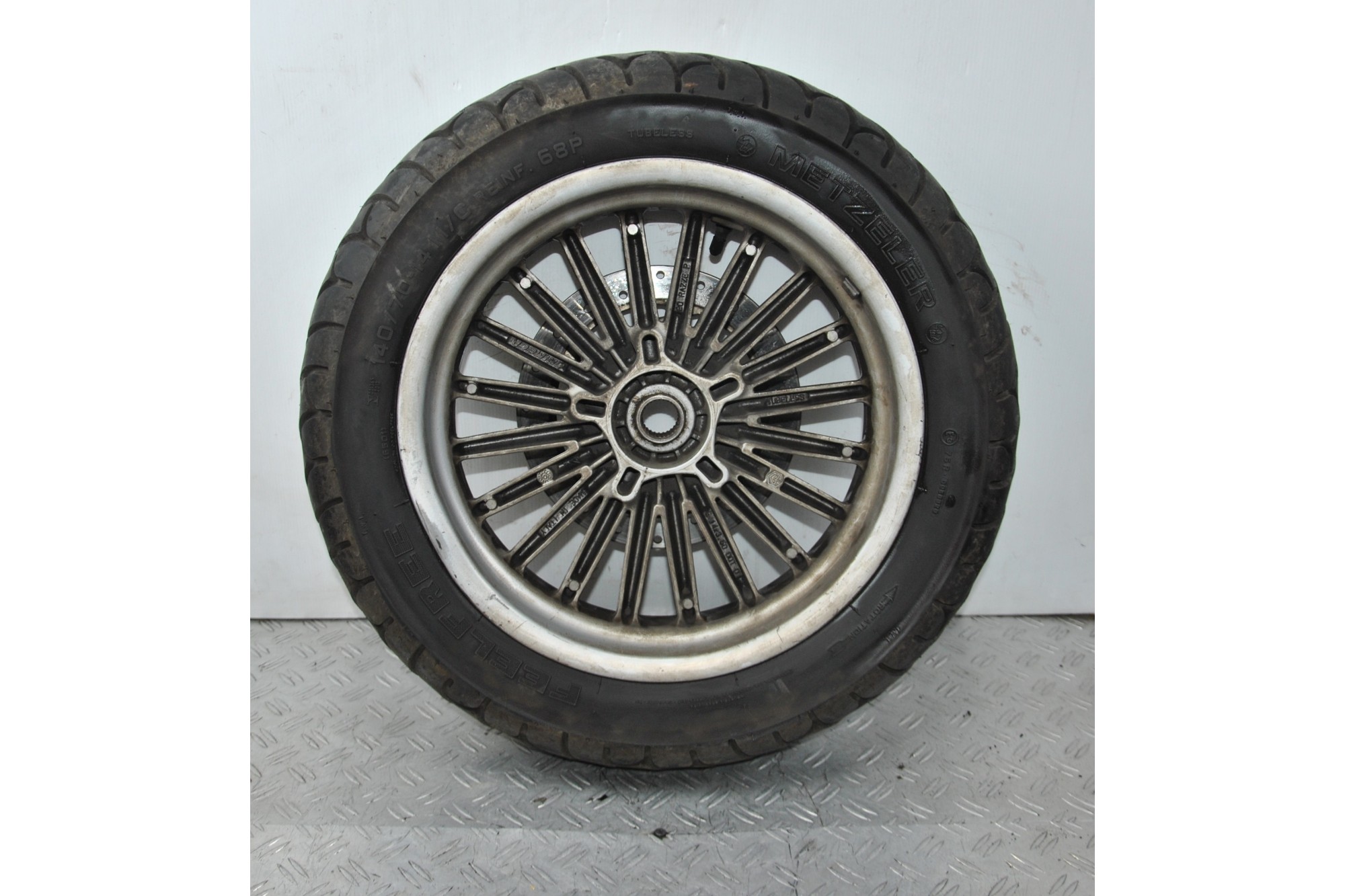 Cerchio Posteriore Piaggio Beverly 300 dal 2011 al 2018  1647352068648