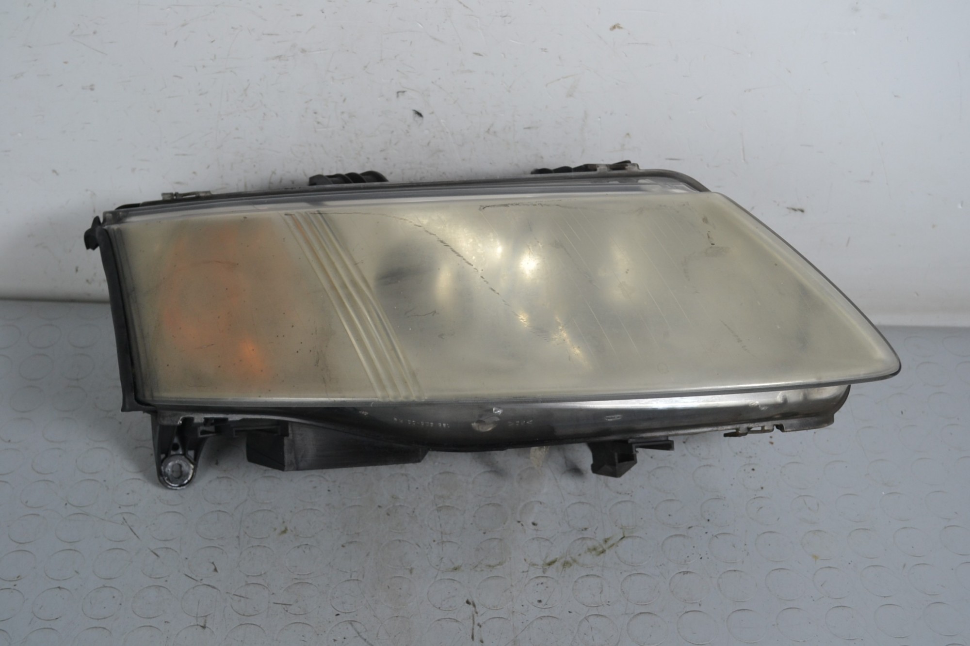 Faro fanale anteriore DX Saab 9-3 Dal 2002 al 2008 Cod 155818-00  1647357536654