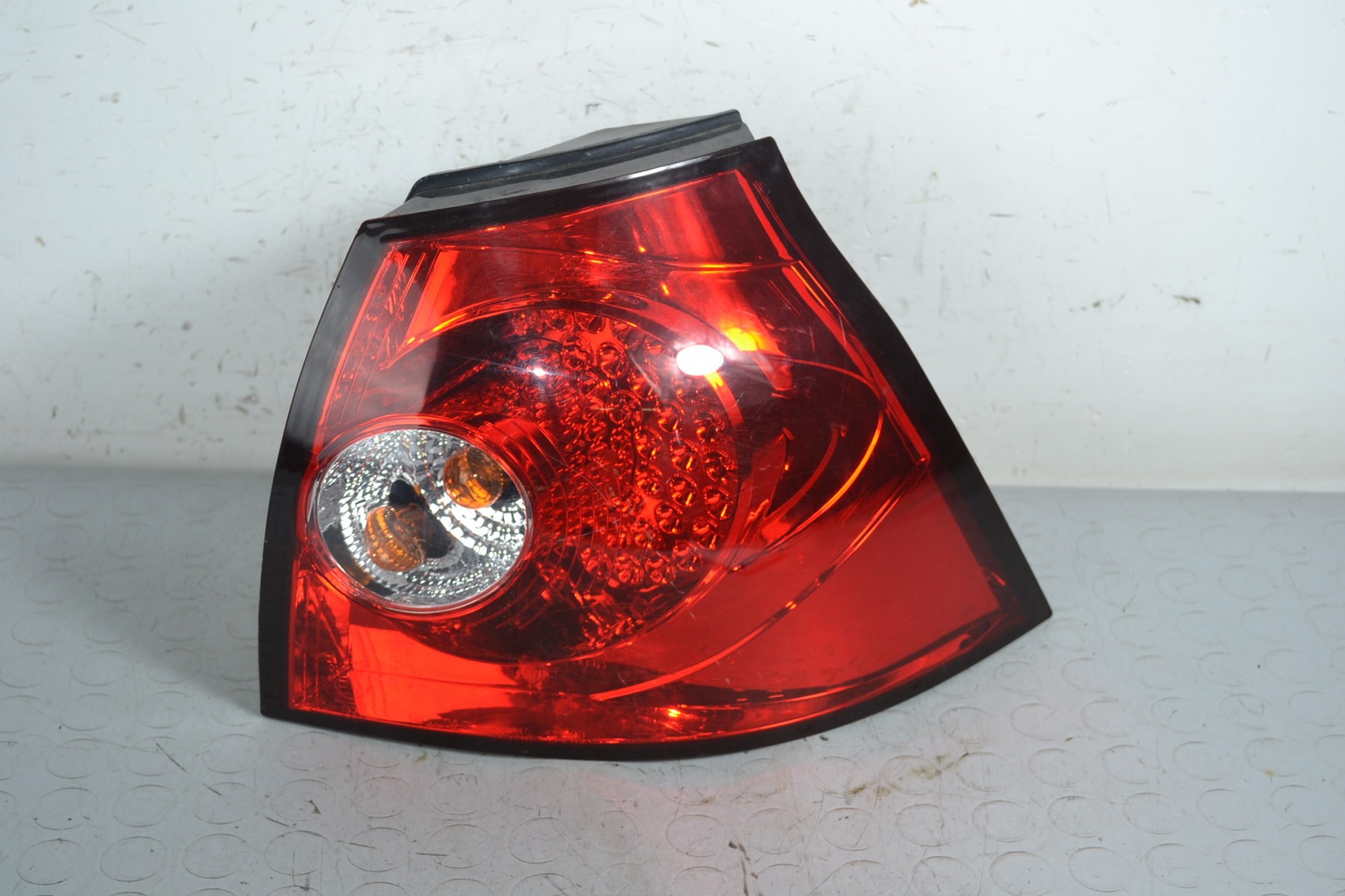 Fanale Stop Posteriore Esterno DX Led Volkswagen Golf V dal 2003 al 2008  1647446265328