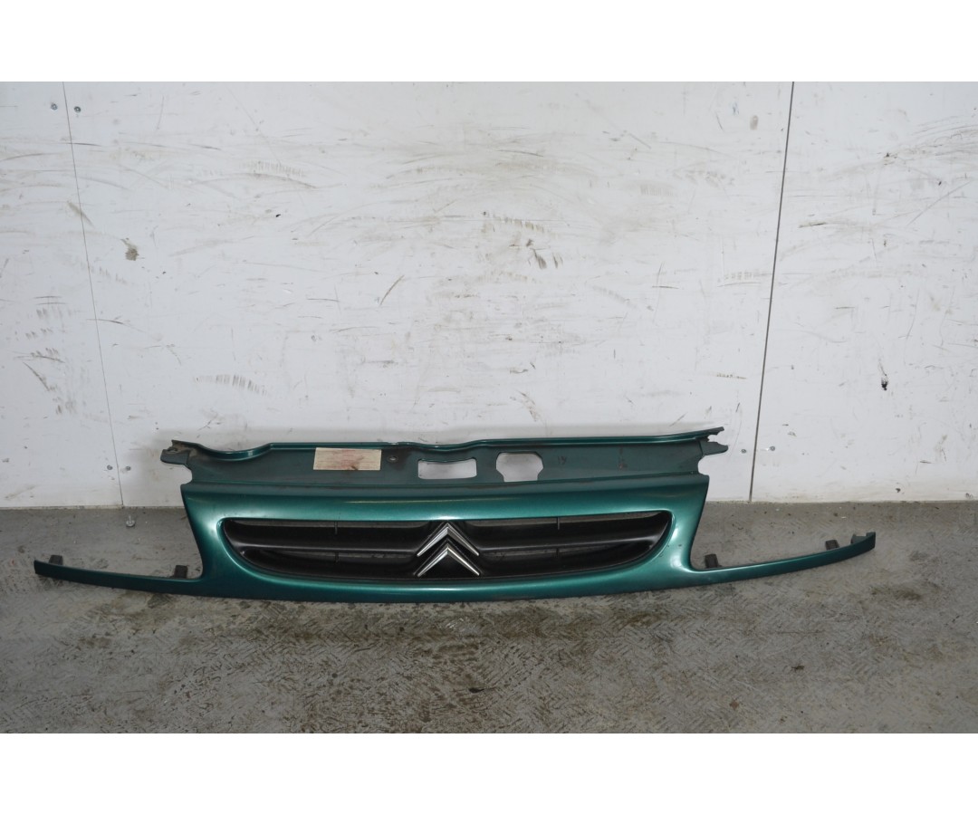 Griglia anteriore Citroen Saxo Dal 1996 al 1999  1647509360137