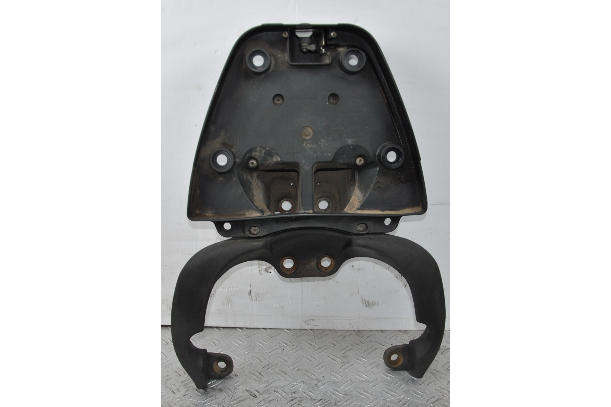 Maniglione Portapacchi Aprilia Scarabeo 250 dal 2006 al 2012  1647515604799