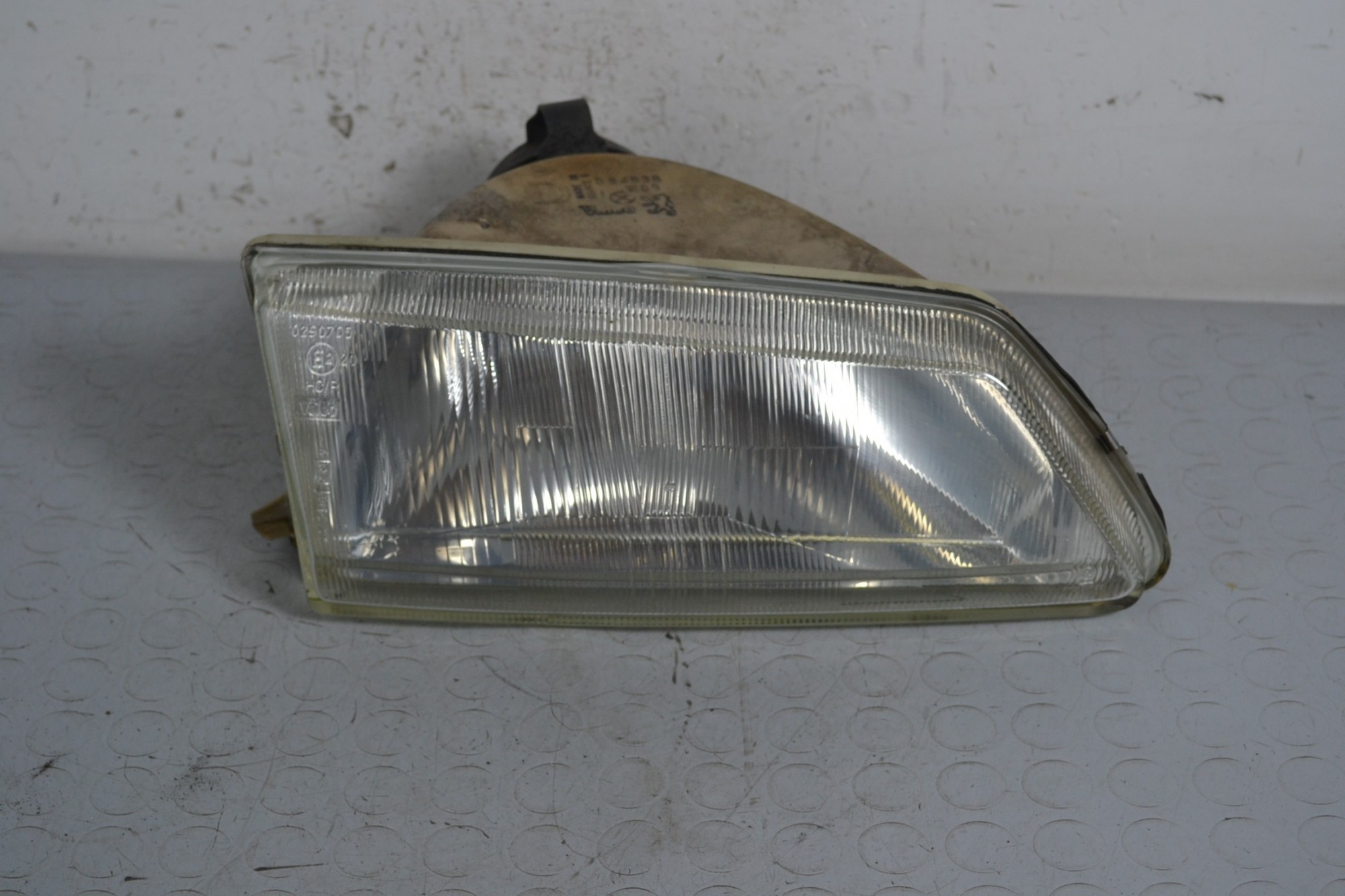Faro Anteriore DX Peugeot 106 dal 1991 al 2004 Cod 6205C2  1647528931325