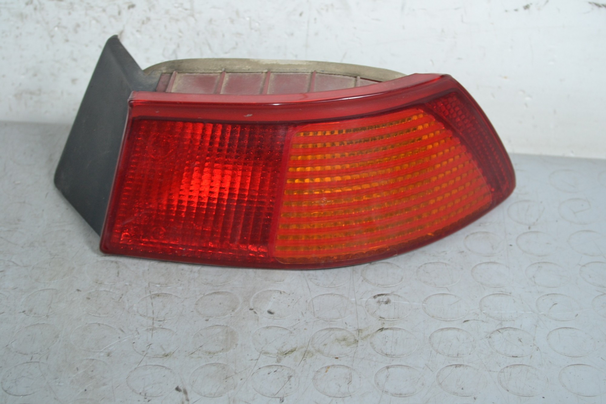 Fanale Stop Posteriore Esterno DX Alfa Romeo 145 dal 1994 al 2001 Cod 36380748  1647943138132
