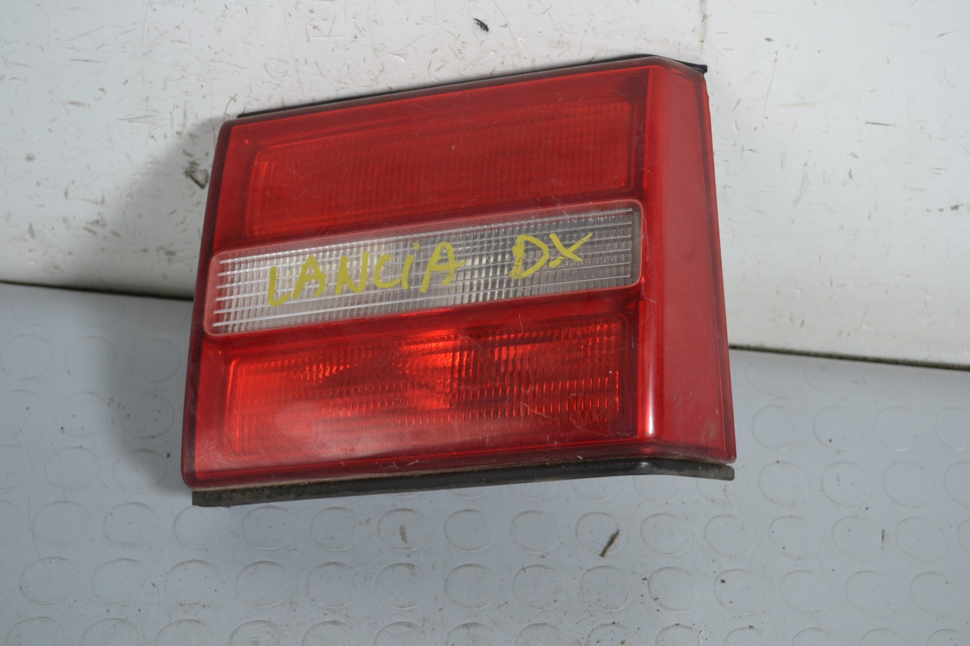 Fanale Stop Posteriore Interno DX Lancia Kappa dal 1994 al 2001 Cod 7780140  1648450265557