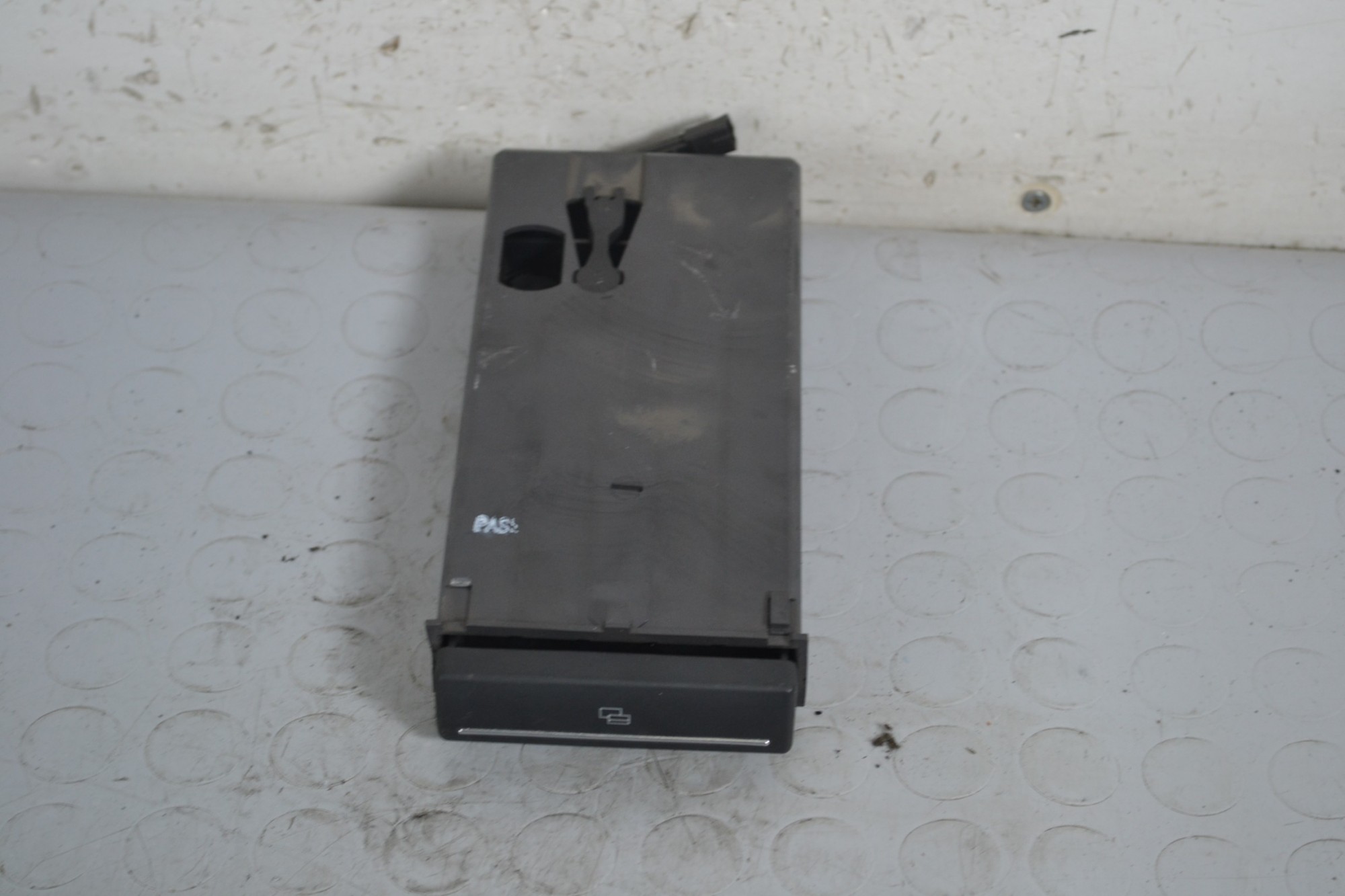 Vano Portaoggetti Audi A3 8P dal 2003 al 2008 Cod 8p0941561  1648564657033