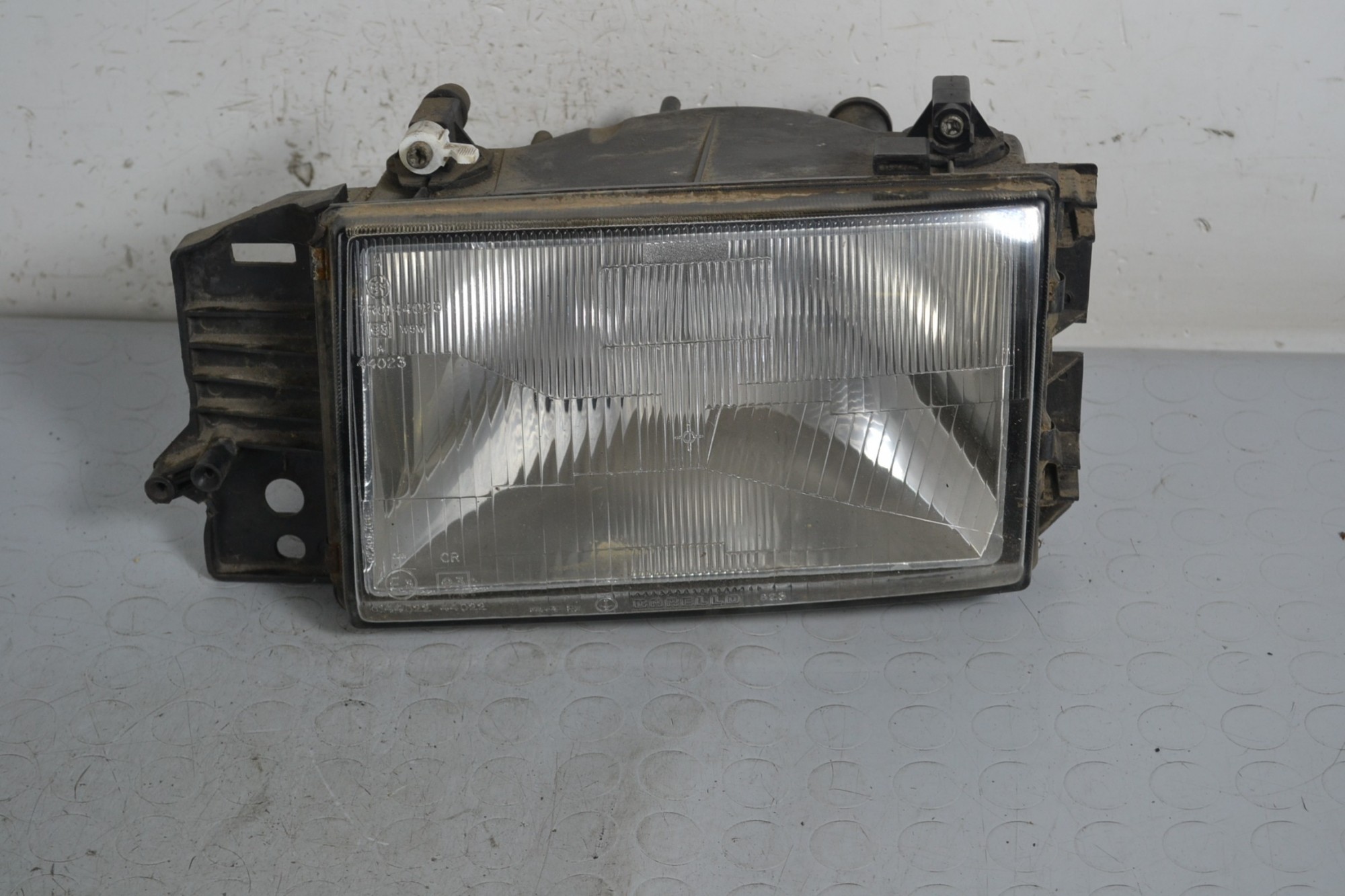 Faro Anteriore DX Fiat Regata dal 1983 al 1990 Cod 0144022  1648709904282