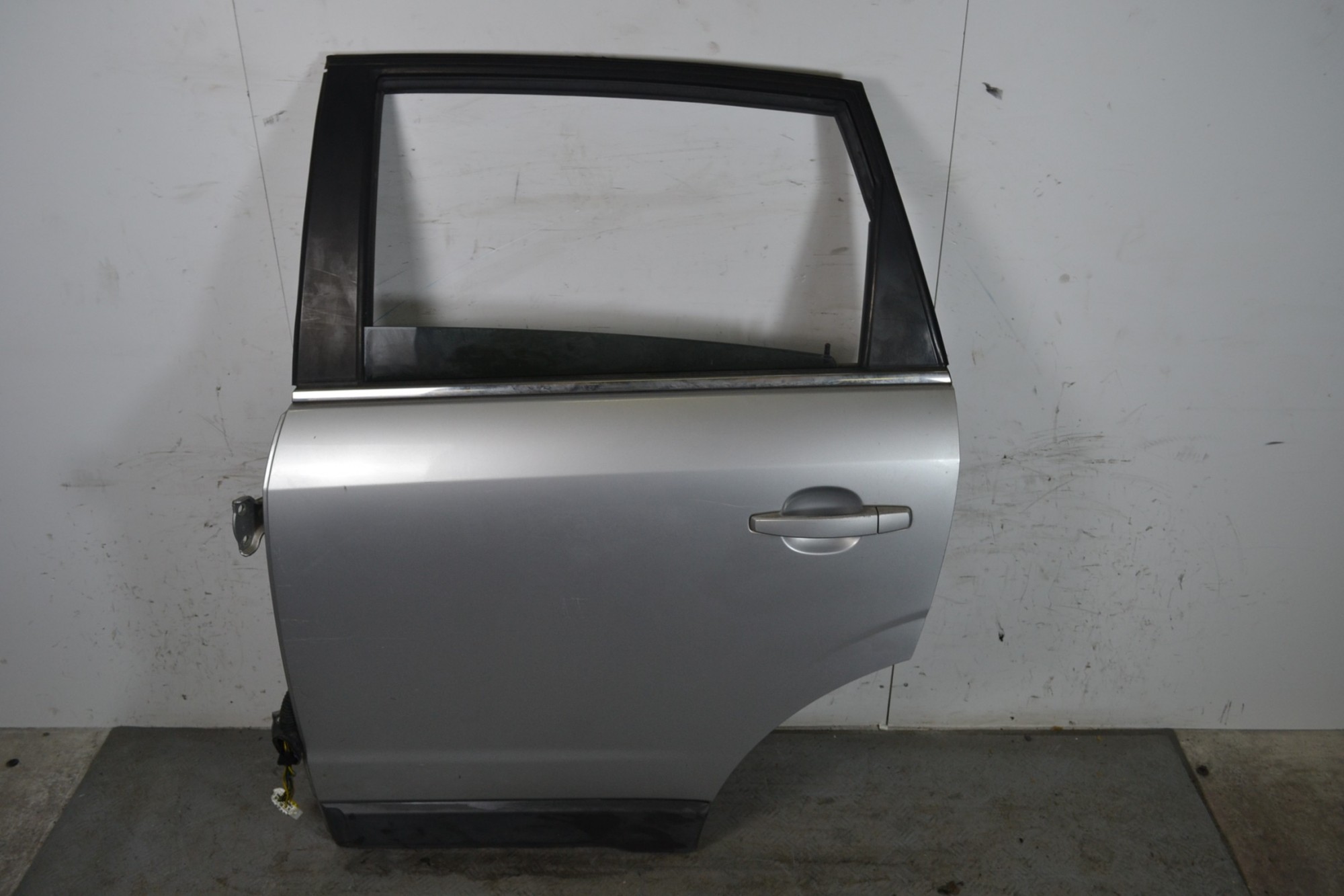 Portiera sportello posteriore SX Opel Antara Dal 2006 al 2015 Colore grigio  1648824894437
