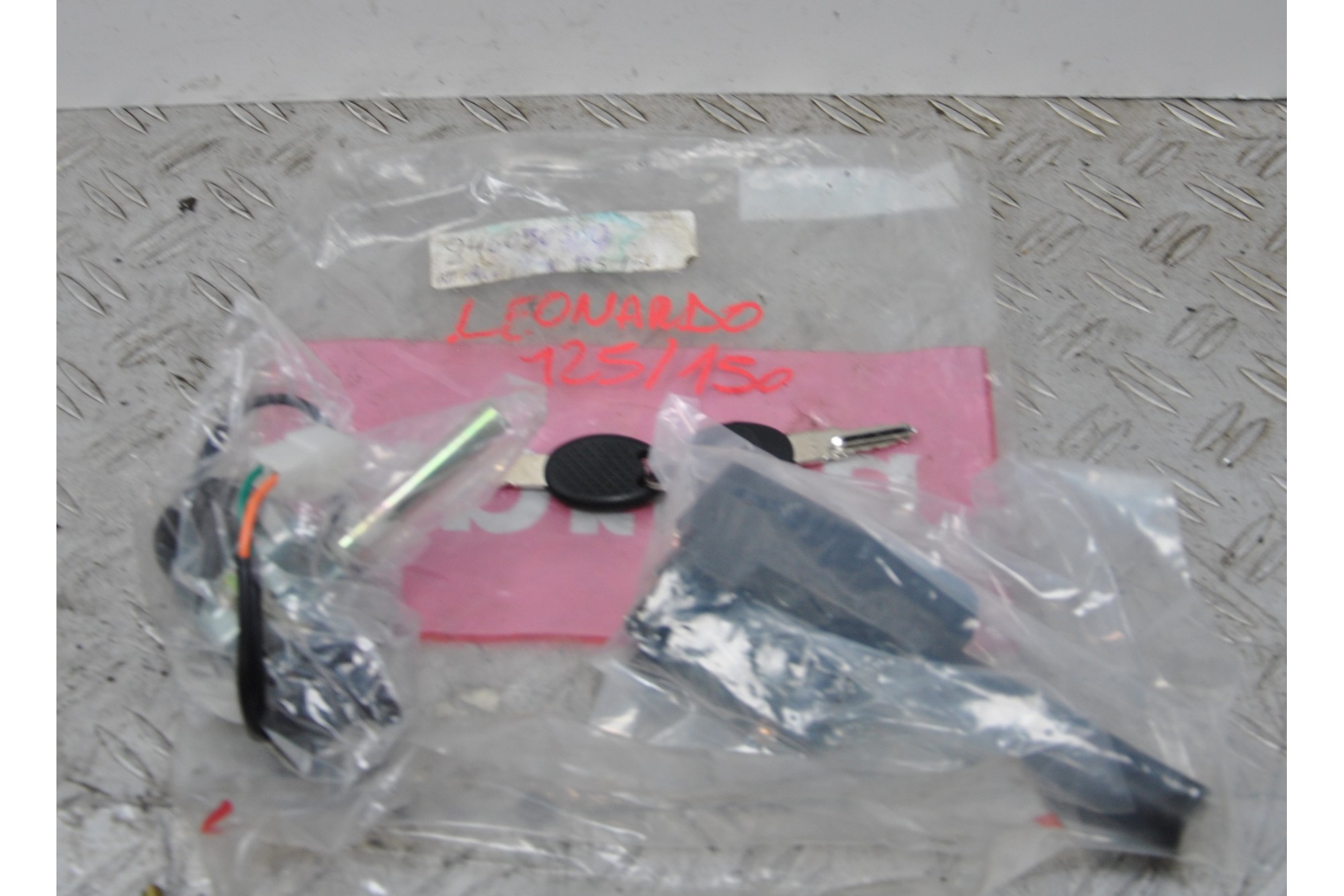 Kit Chiave Aprilia Leonardo 125/150 dal 1997 al 2007 Cod 246050350  1649250011184