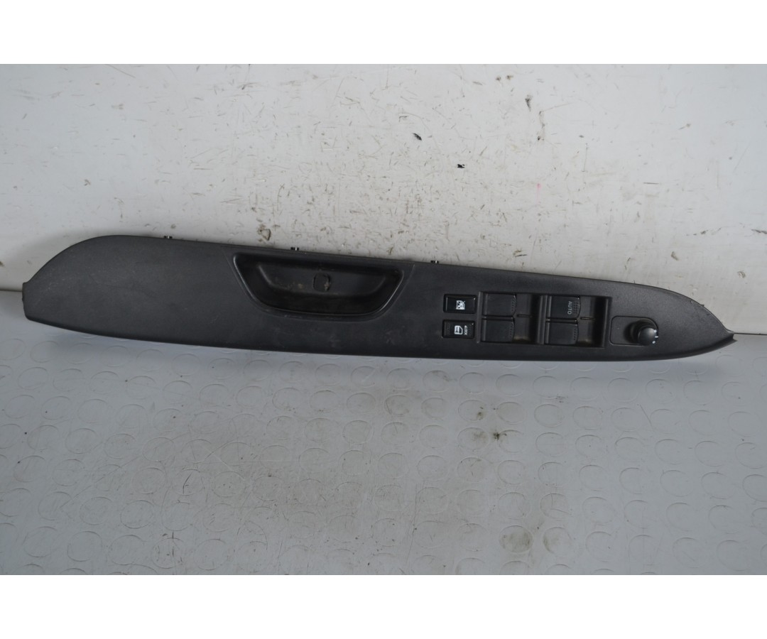 Pulsantiera Alzacristalli Anteriore SX Suzuki SX4 dal 2006 al 2013 Cod 83725-79j10  1649945610241