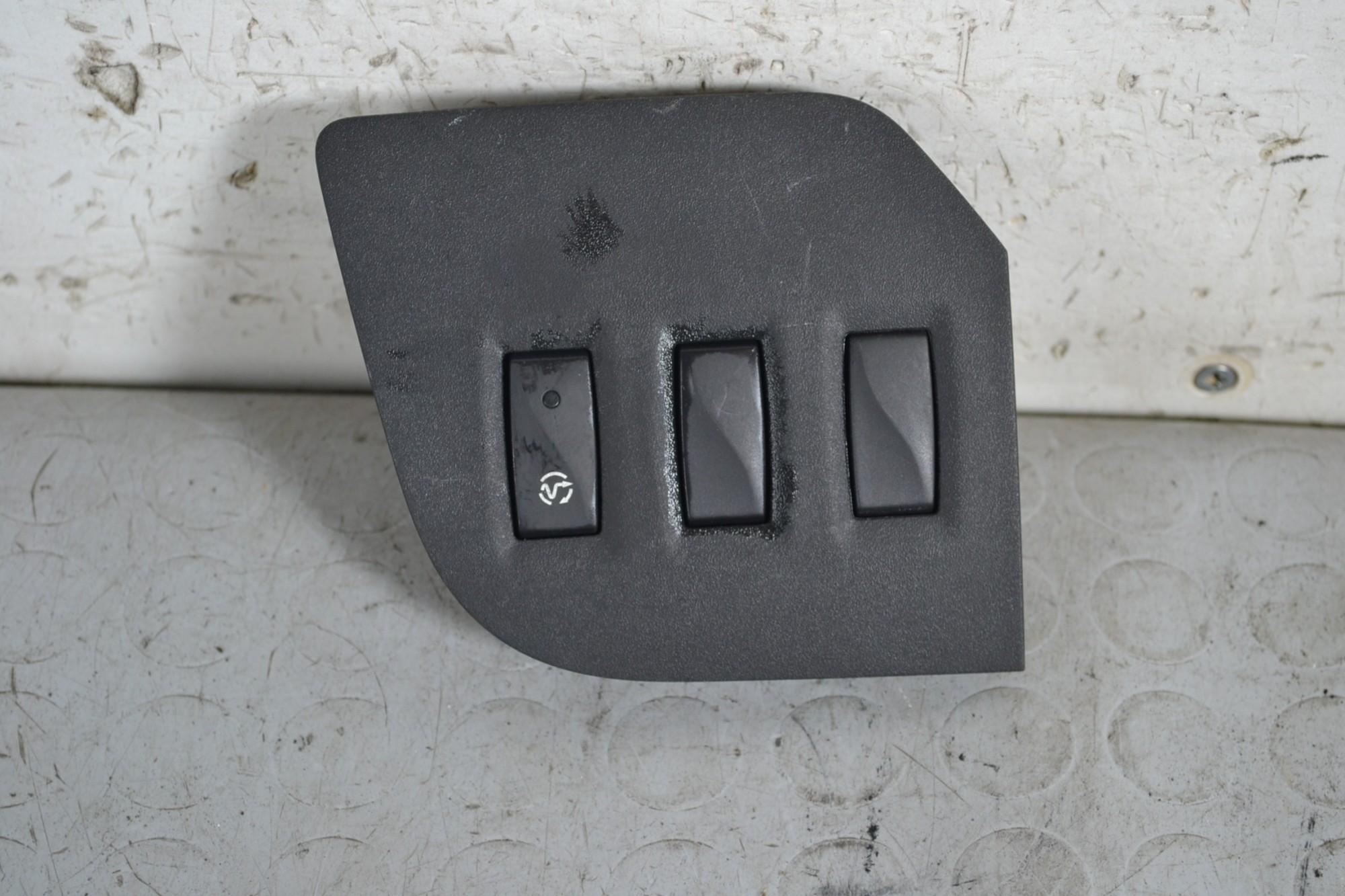 Pulsantiera interruttore Renault Master III Dal 2010 al 2014 Cod 684950002R  1650446071639