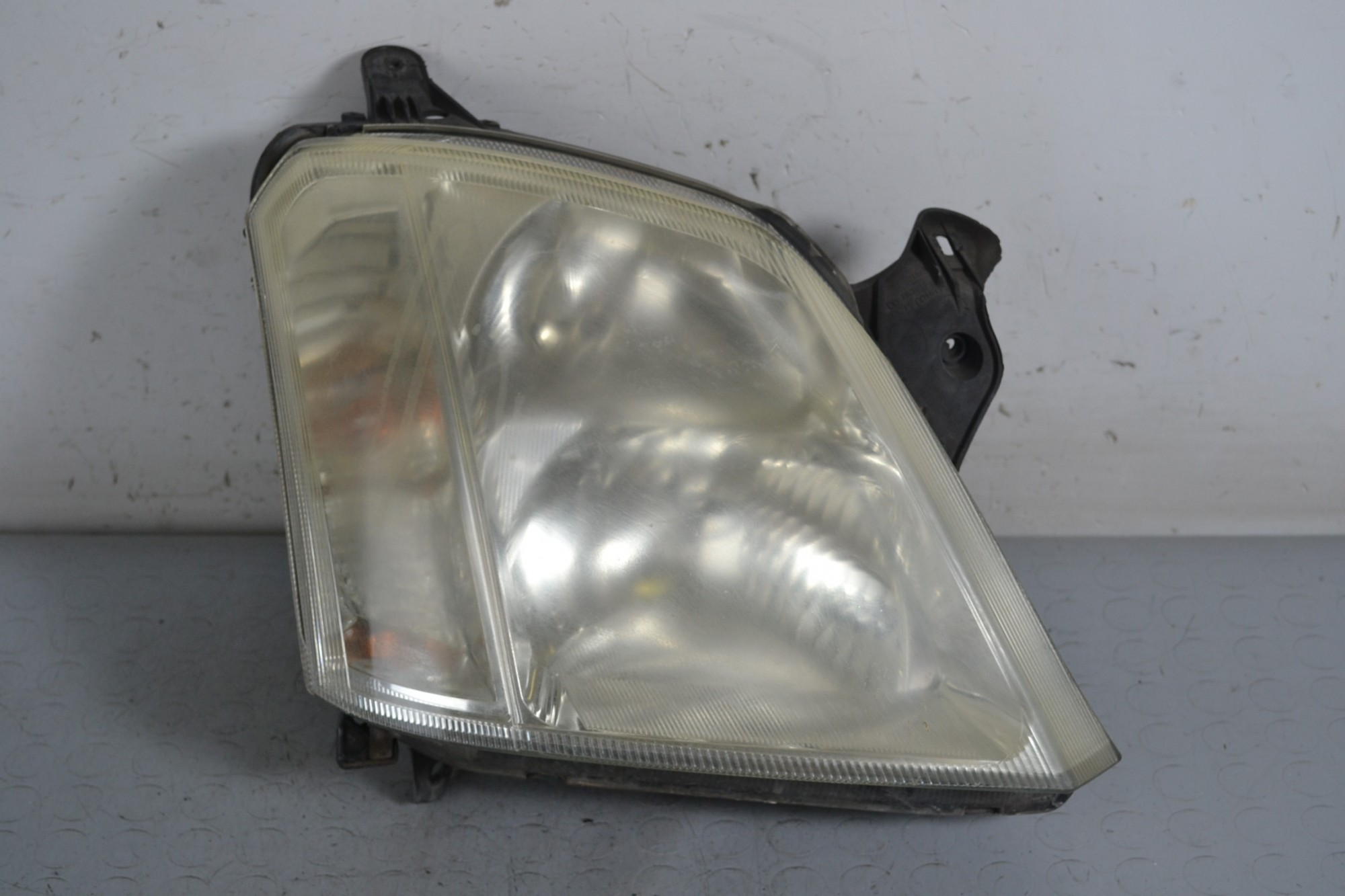 Faro Anteriore DX Opel Meriva A dal 2003 al 2010 Cod 93175365  1650980283918