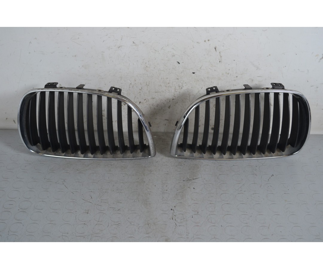 Griglie anteriori paraurti Bmw Serie 3 E91 Dal 2005 al 2013 Cod 224059-10  1651234493510