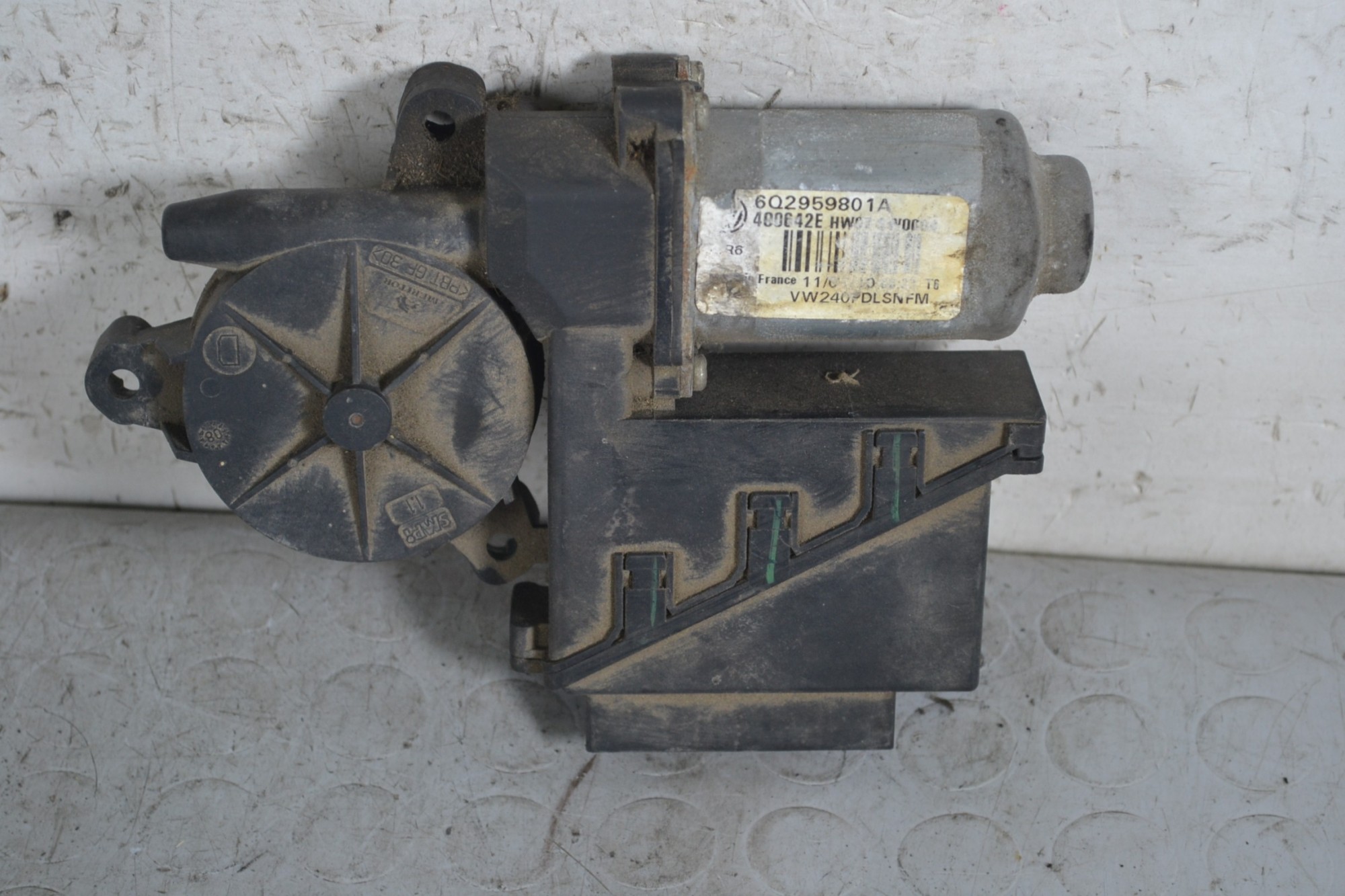 Motorino Alzacristalli Anteriore DX Volkswagen Polo IV dal 2001 al 2005 Cod 6q2959801a  1651565687800