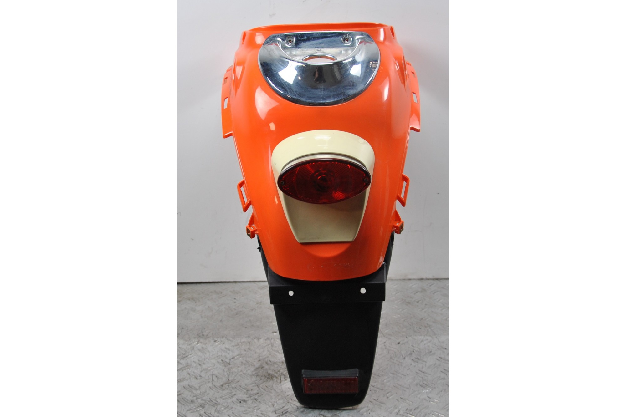 Carena Codone Posteriore Linhai Eggy 125 Dal 2007 al 2013  1651574409257
