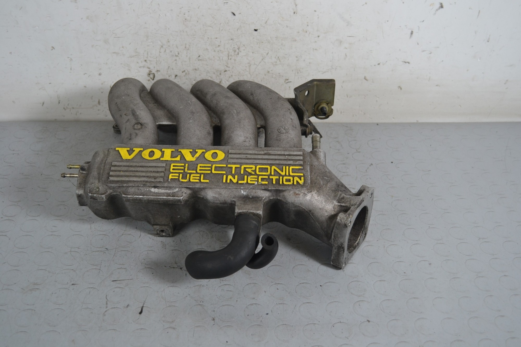 Collettore aspirazione Volvo 480 Dal 1986 al 1995 Electronic fuel injection  1651590231474
