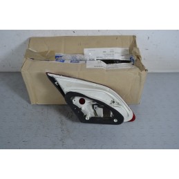 Fanale stop posteriore interno DX Opel Astra J Dal 2009 al 2020 Cod 13360787  1651670357131