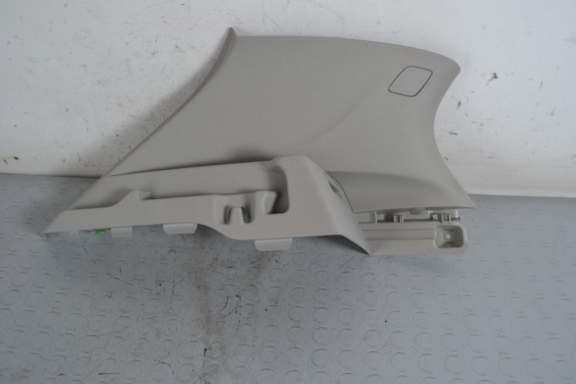 Copertura del rivestimento cintura di sicurezza SX Opel Astra K Dal 2015 al 2021 Cod 39033410  1651735065070