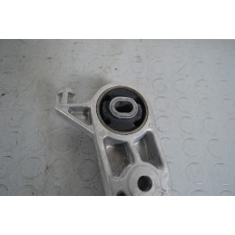 Supporto del cambio centrale Opel Corsa C Dal 2000 al 2006 Cod 9227883  1651834146878