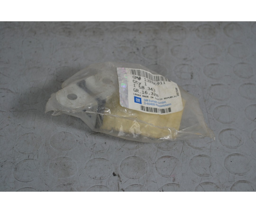 Scontro serratura portiera posteriore Opel Corsa D Dal 2006 al 2014 Cod 13286911  1652090801976