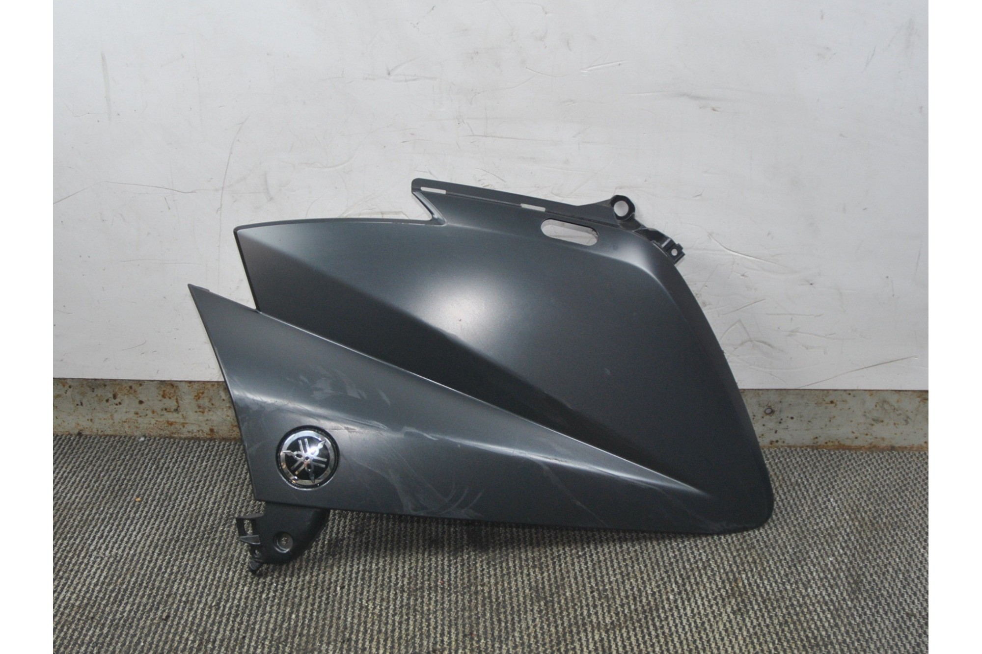 Carena anteriore scudo laterale destro Dx Yamaha T-max Tmax 530 ie dal 2012 al 2019  2400000084143