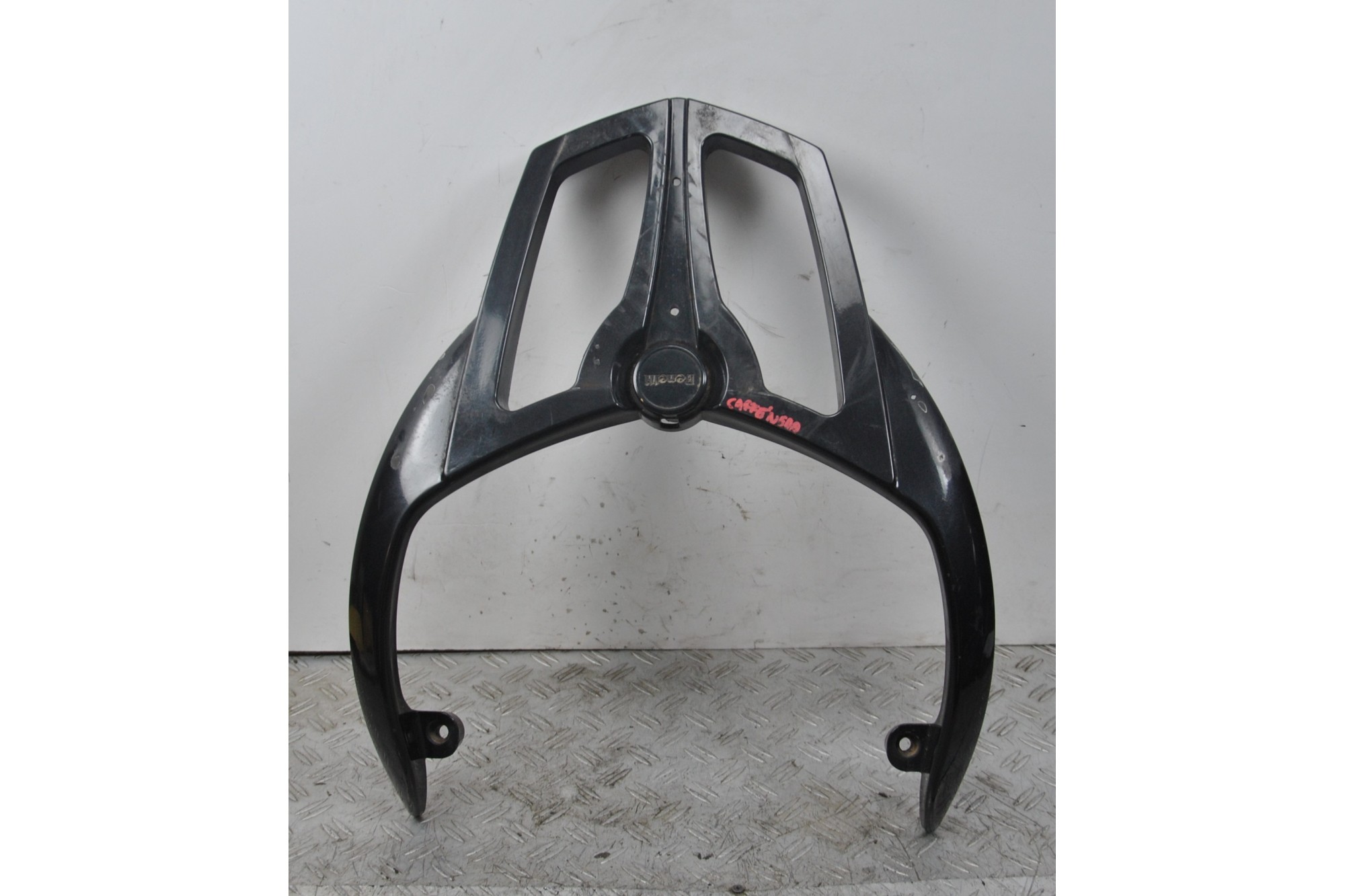 Maniglione Portapacchi posteriore Benelli Caffènero 125 / 150 dal 2011 al 2016  1653647845672