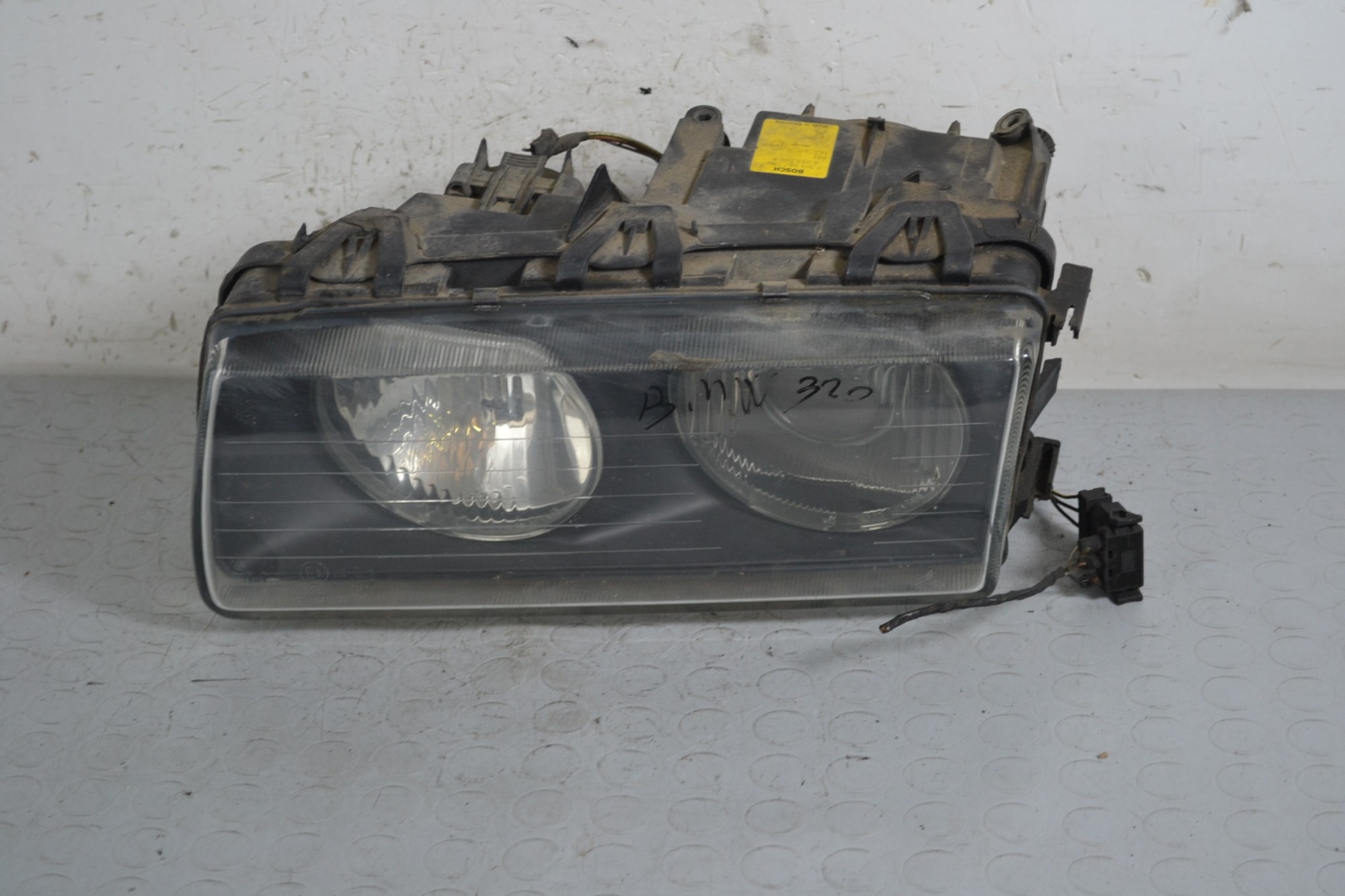 Faro Anteriore SX BMW Serie 3 E36 dal 1990 al 2000 Cod 83535899  1654504139859