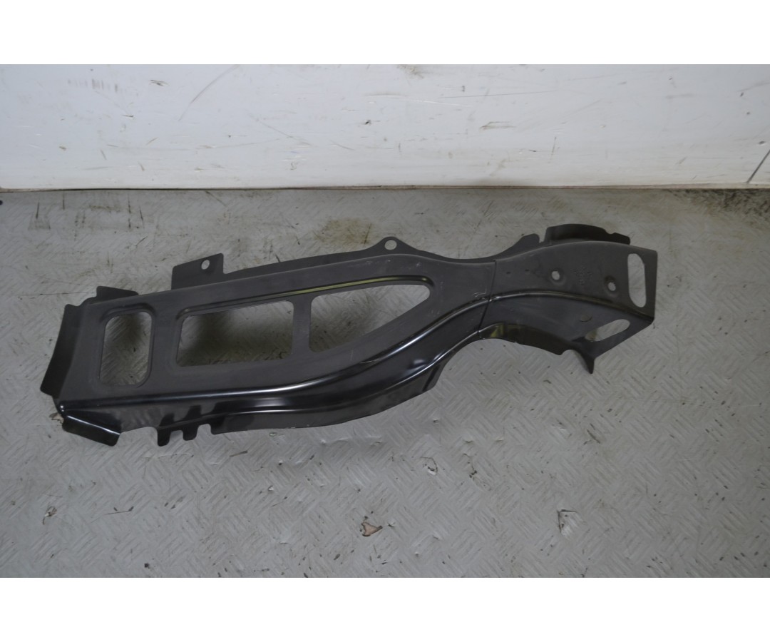 Piastra rinforzo colonna superiore SX Opel Astra J Dal 2009 al 2020 Cod 13297154  1654677621069