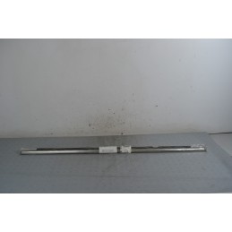 Modanatura cromata rasavetro posteriore SX Opel Astra H SW Dal 2004 al 2011 Cod 24469115  1654767586544