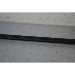 Modanatura cromata rasavetro posteriore SX Opel Astra H SW Dal 2004 al 2011 Cod 24469115  1654767586544