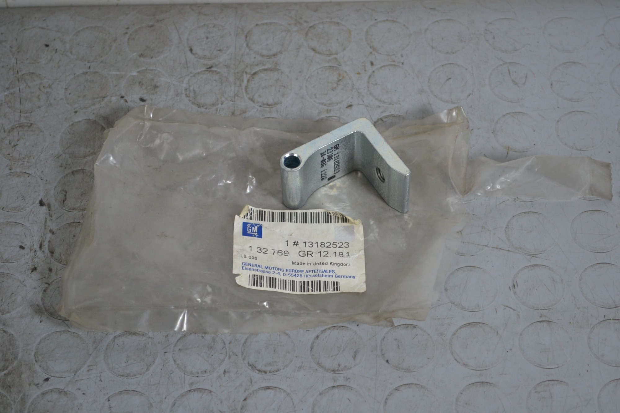 Cerniera Portellone Bagagliaio Posteriore Opel Corsa D dal 2006 al 2014 Cod 13182523  1654768629288